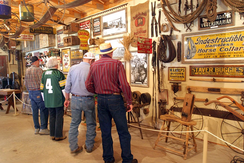 Hutchinson Herald, Menno, South Dakota September 25, 2013 Menno Pioneer Power Show