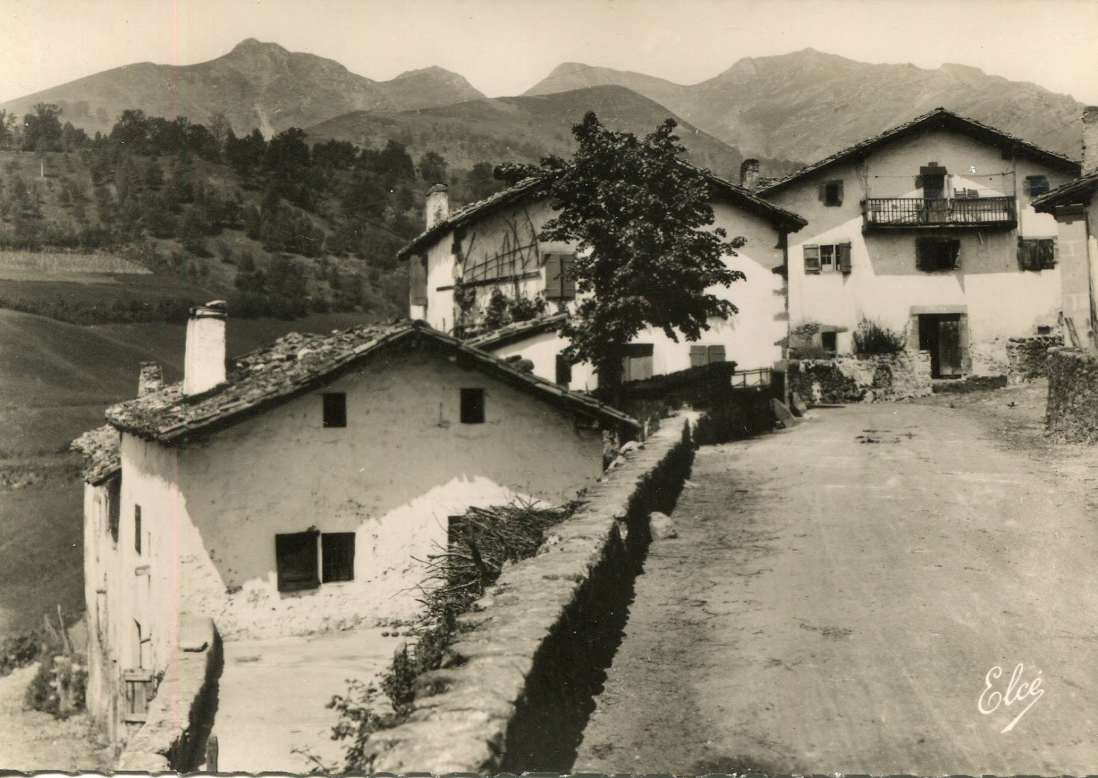 Euskal Herria Lehen Pays Basque D Antan Etxea La Maison