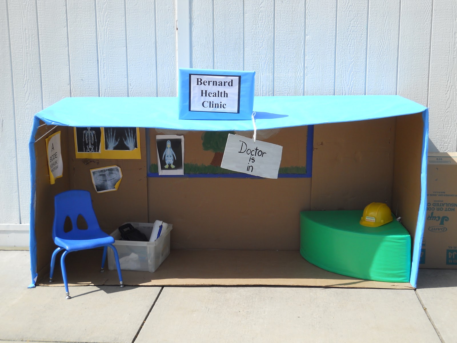 Learning and Teaching With Preschoolers: Dramatic Play Outdoors