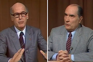 El candidato de Republicanos Independientes Valéry Giscard d'Estaing y el candidato del Partido Socialista François Mitterrand durante el debate de la segunda vuelta de las elecciones presidenciales de 1974