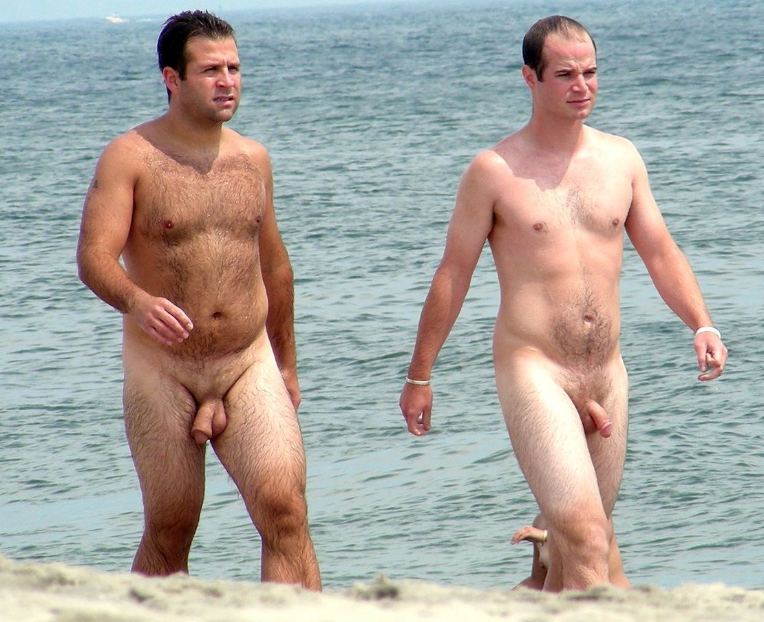 мальчики по пляжу бегают голыми фото 69