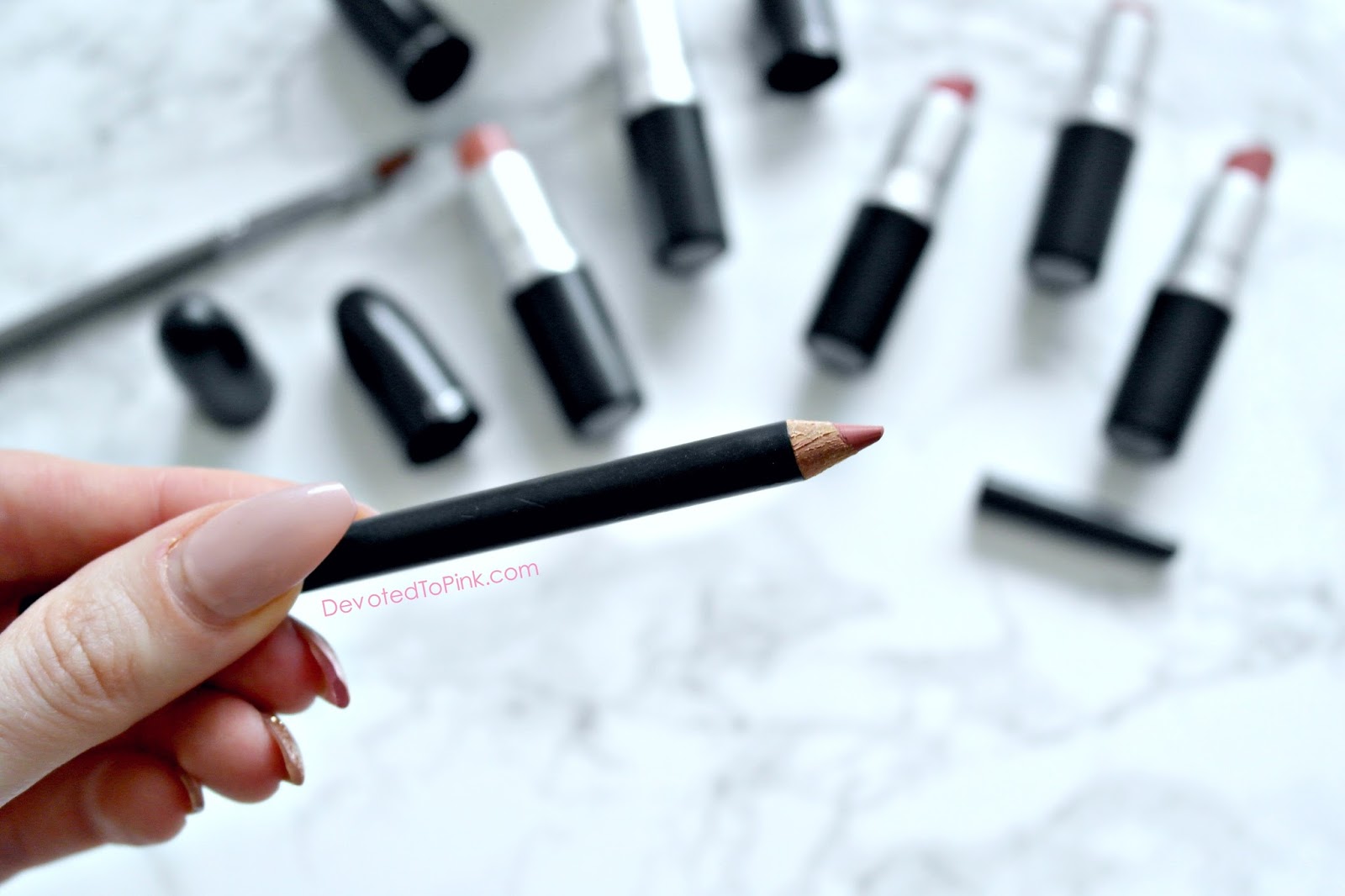 MAC Boldly Bare lip liner, beauty blogger, review 