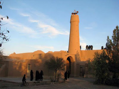 Historical mosque of Fahraj made of mud bricks.
