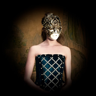  Attraenta Silver Luxury Venetian Masquerade Mask