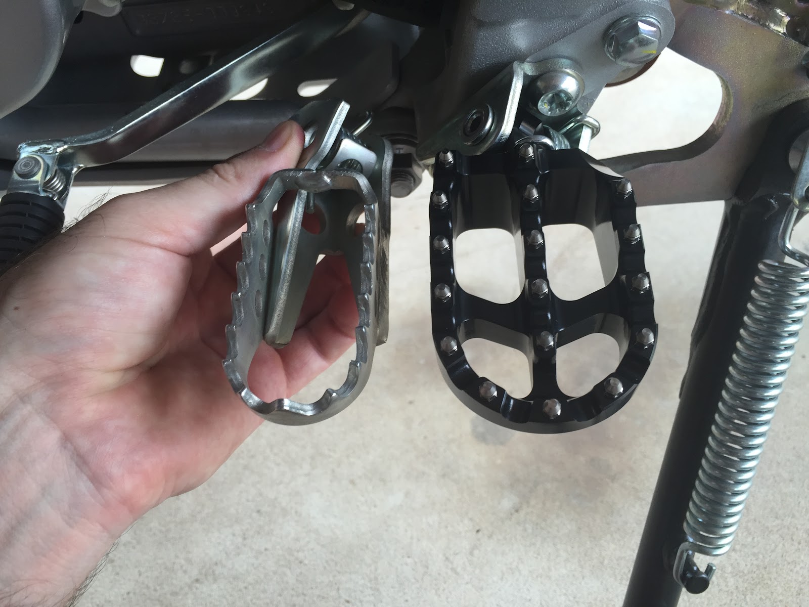 WR250R 2015 Build and Adventures RHK Footpeg install and review