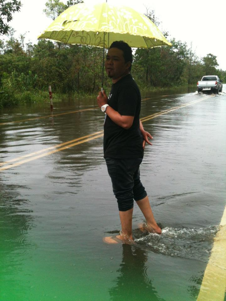 Gambar terbaru banjir di Jalan Kampung Ibok, Kemaman ~ I Luv Info