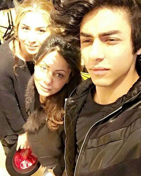 Why do we see Aryan Khan never smiling in public? - Aryan Khan India