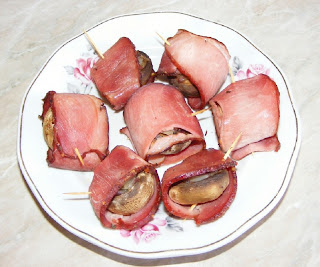Ciuperci infasurate in bacon reteta,