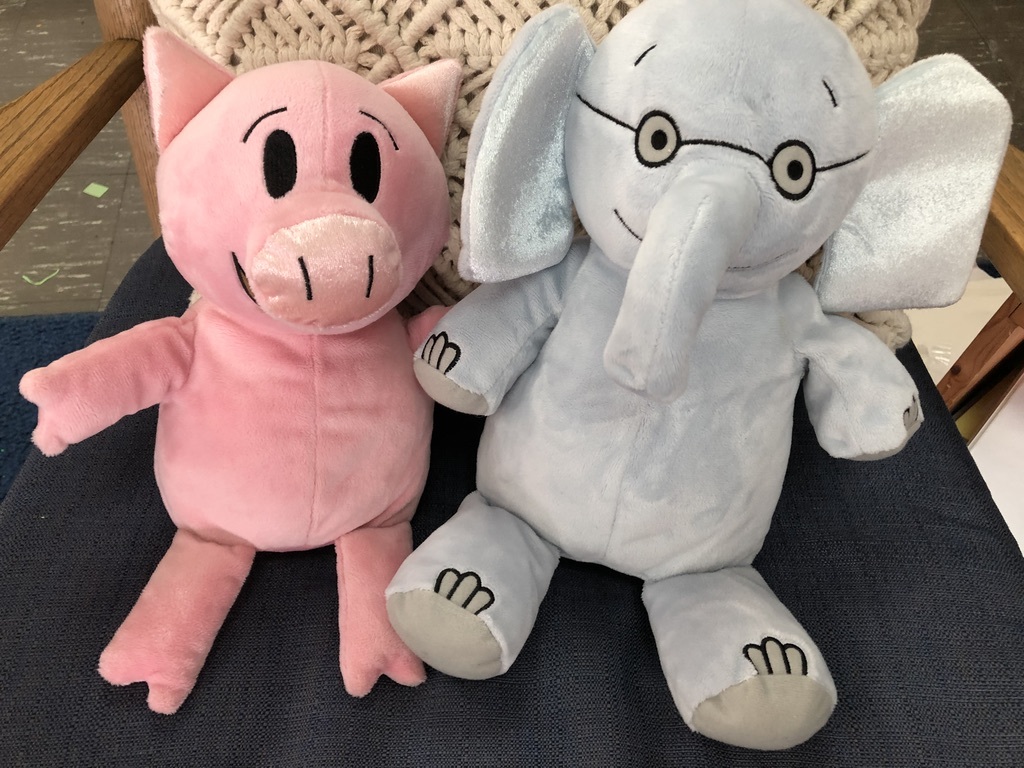 elephant-and-piggie-the-best-book-buddies-a-teacher-could-ever-have-roots-and-wings