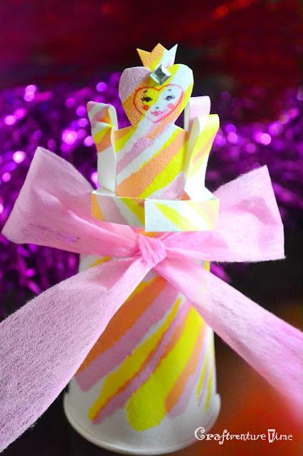 Craftventure Time: Scraft-o-Toy: Paper Cup Queen