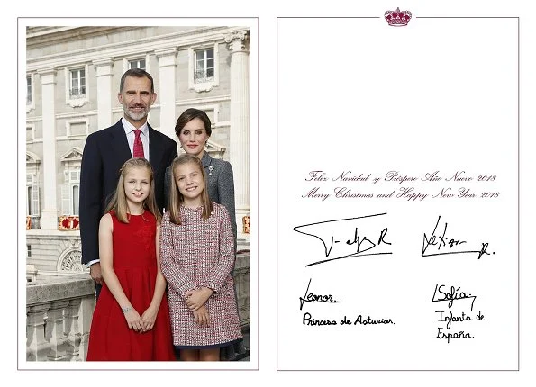 King Felipe, Queen Letizia, their children, Princess Leonor, Infanta Sofía, King Juan Carlos and Queen Sofía.