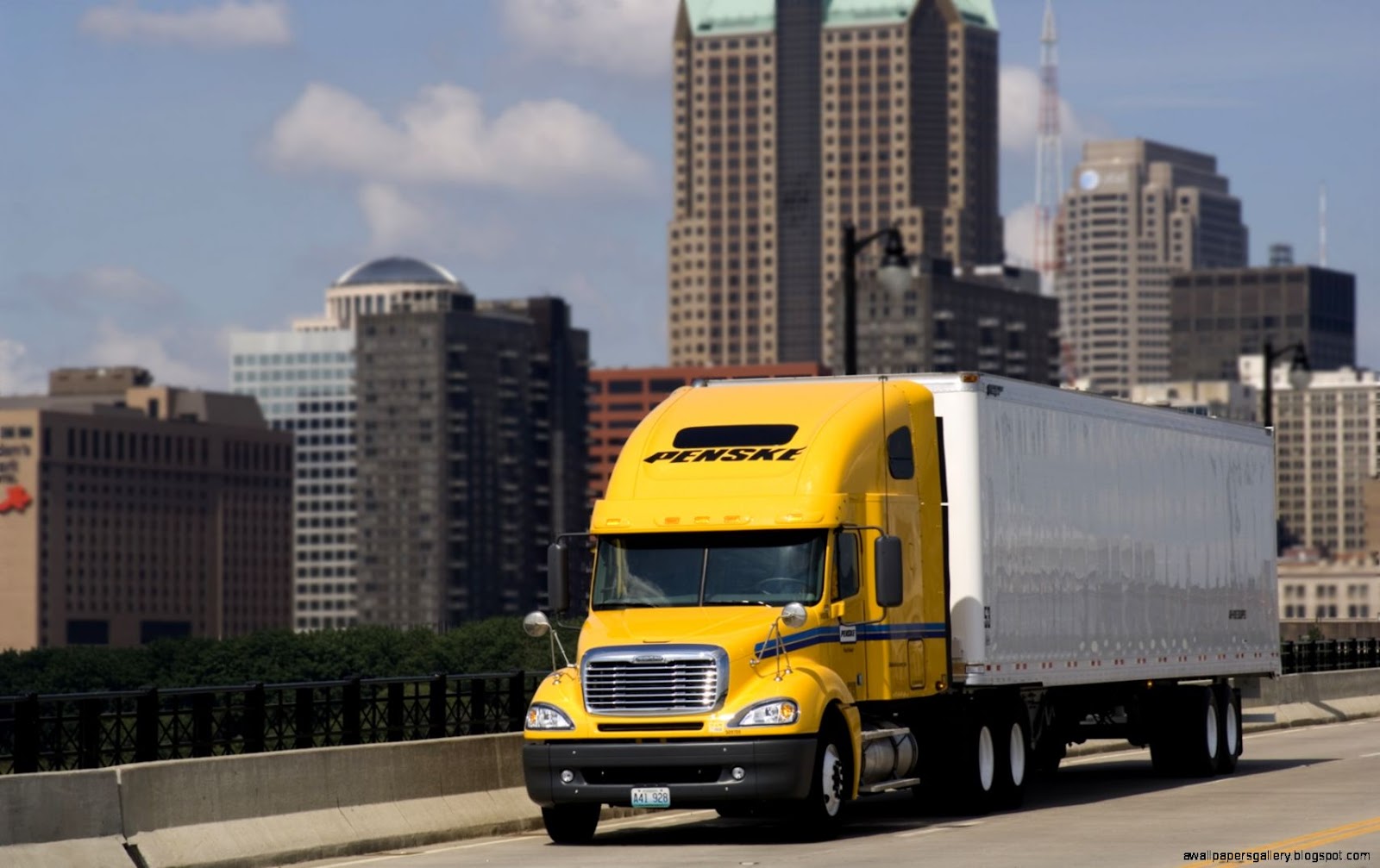 Penske Truck Leasing