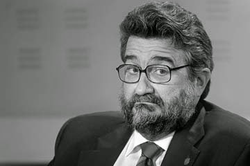 ... do José Barata-Moura