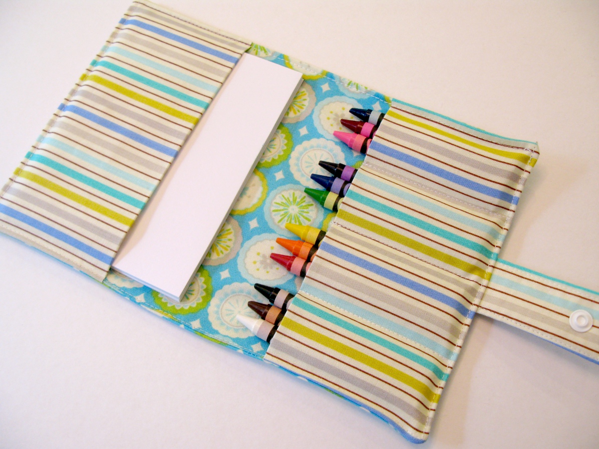 Modest Maven Easy on the Pocket Crayon Wallet Tutorial