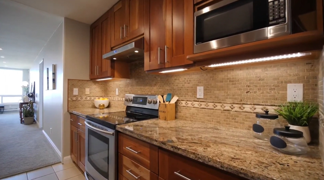 15 Photos vs. 340 Vallejo Dr #78, Millbrae, CA Interior Design Luxury Condo Tour