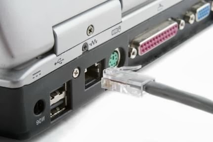 Port LAN/Ethernet Laptop