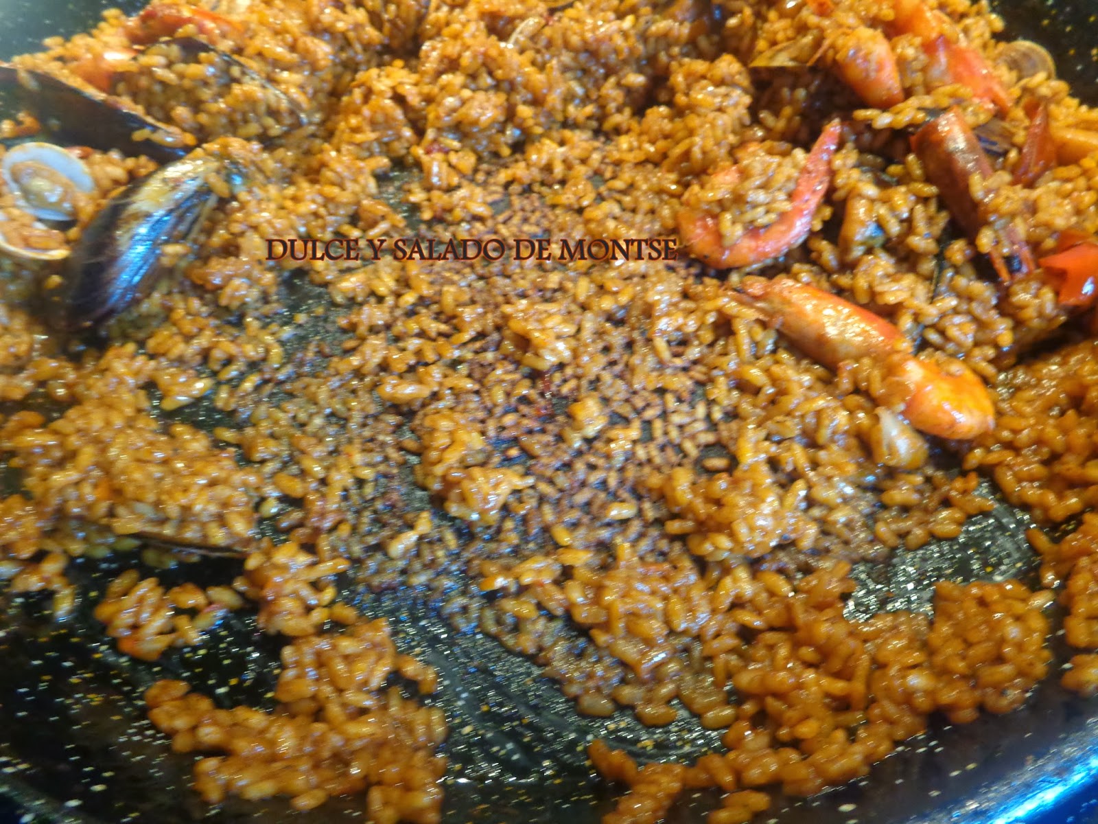 DULCE Y SALADO DE MONTSE Paella de marisco