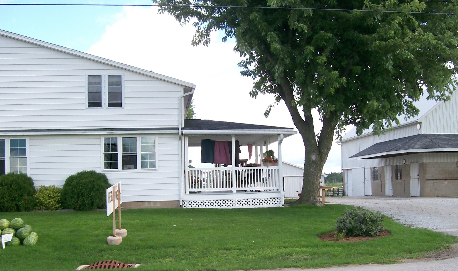 Simple Pleasures Amish Homes Plain and Simple