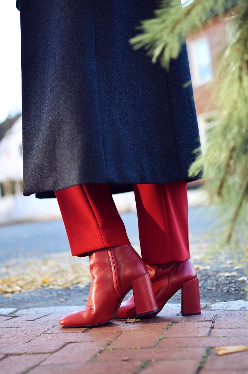 Red Boots Street Style 