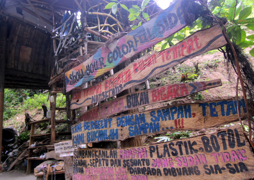 Objek Wisata Di Toraja Dalam Bahasa Inggris