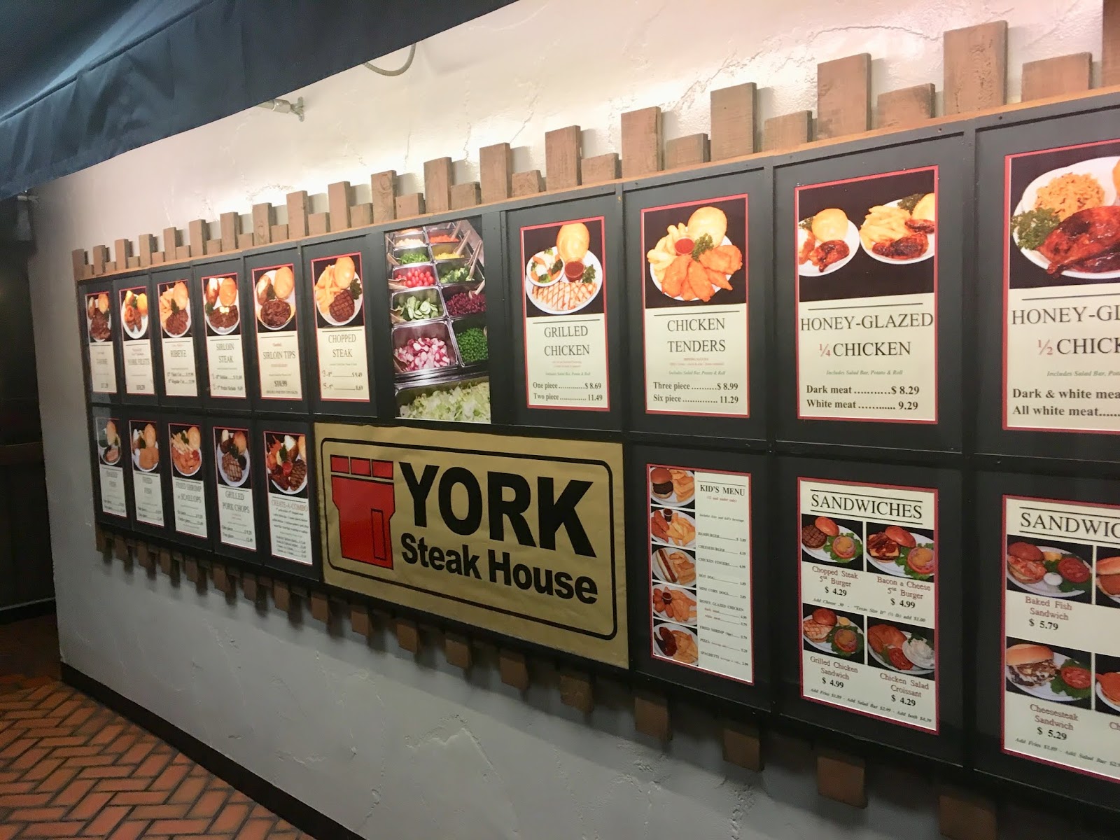 The last York Steak House: Columbus restaurant serves up nostalgia with  your sirloin 