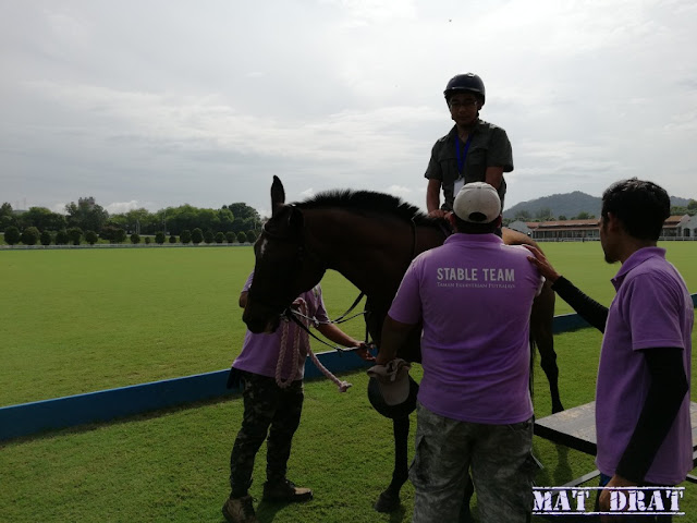 Taman Ekuestrian Putrajaya - Pengalaman Menunggang Kuda Horse Riding