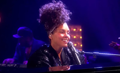 Alicia Keys Performs ‘In Common’ on ‘Graham Norton’