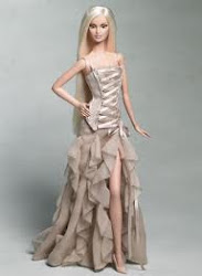 Barbie vestida de Versace