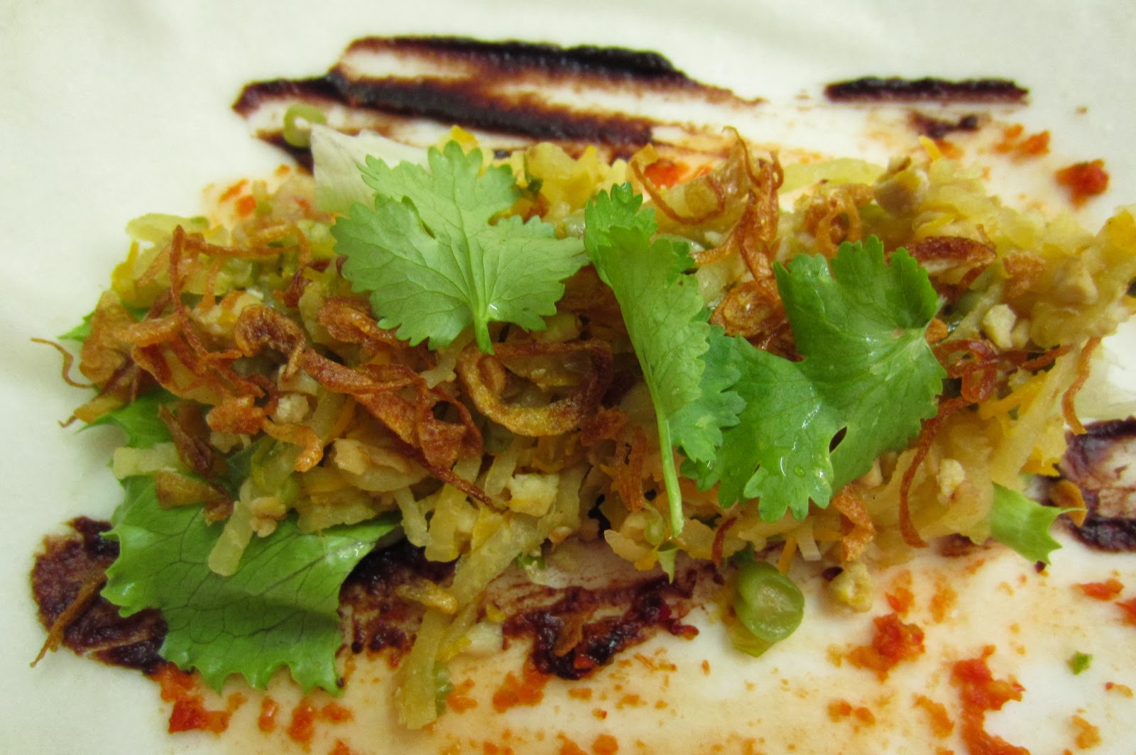 leehwa writes Delicious Popiah (fresh vegetables spring rolls)