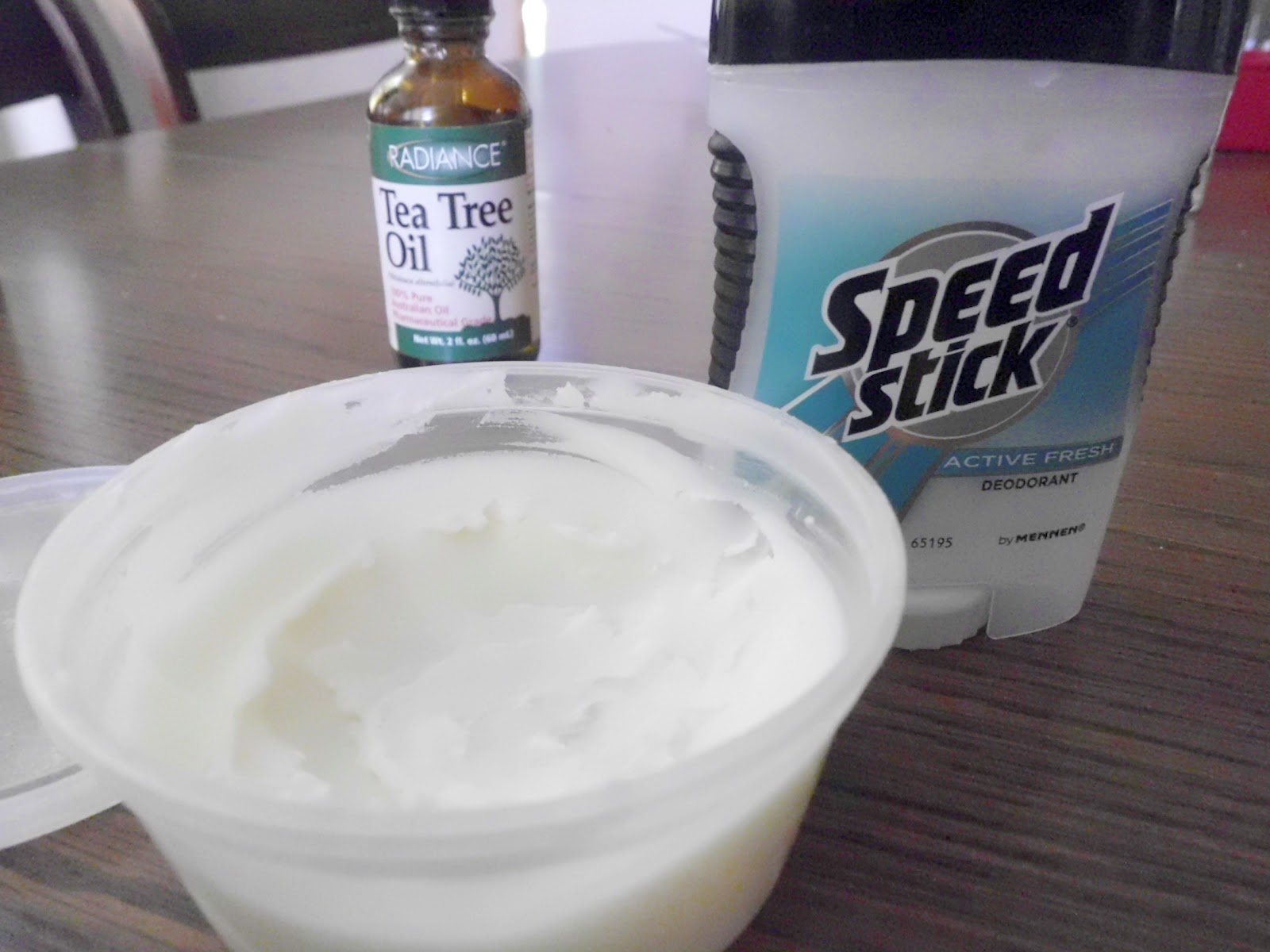 Livin' In The Green Homemade Deodorant Does it Really Work?