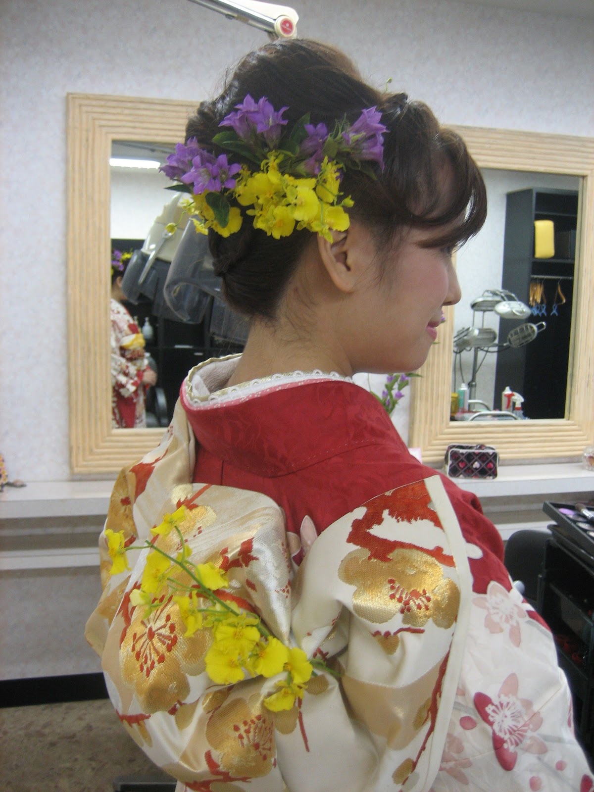 Paphioのつぶやき 成人式の振袖は生花の髪飾りで素敵に演出