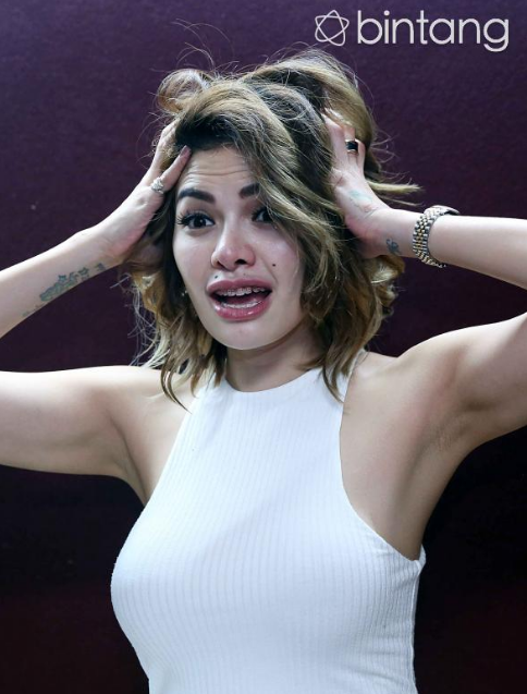 Foto dan Video Nikita Mirzani Terbaru | Biodata Profil dan Foto Artis