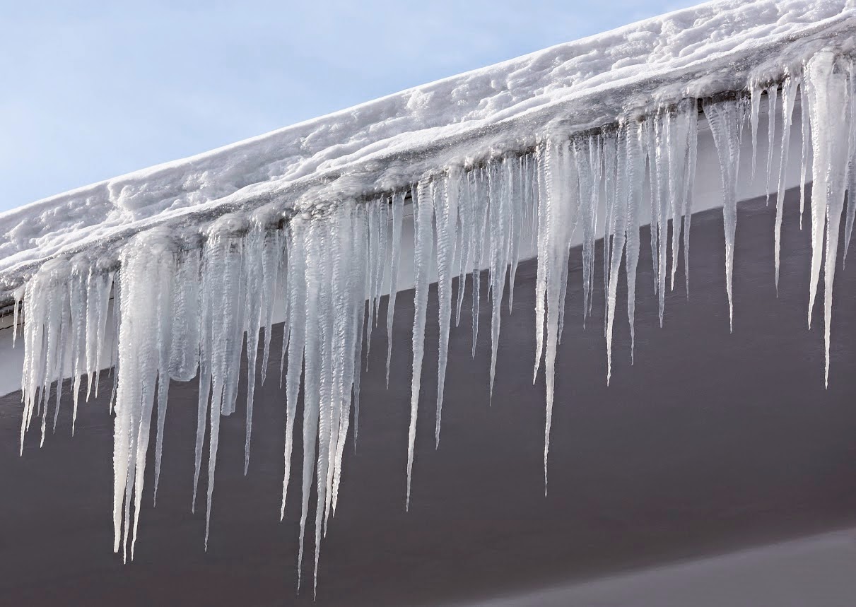 Phil's Main Roofing How To Remove Icicles From Your Roof