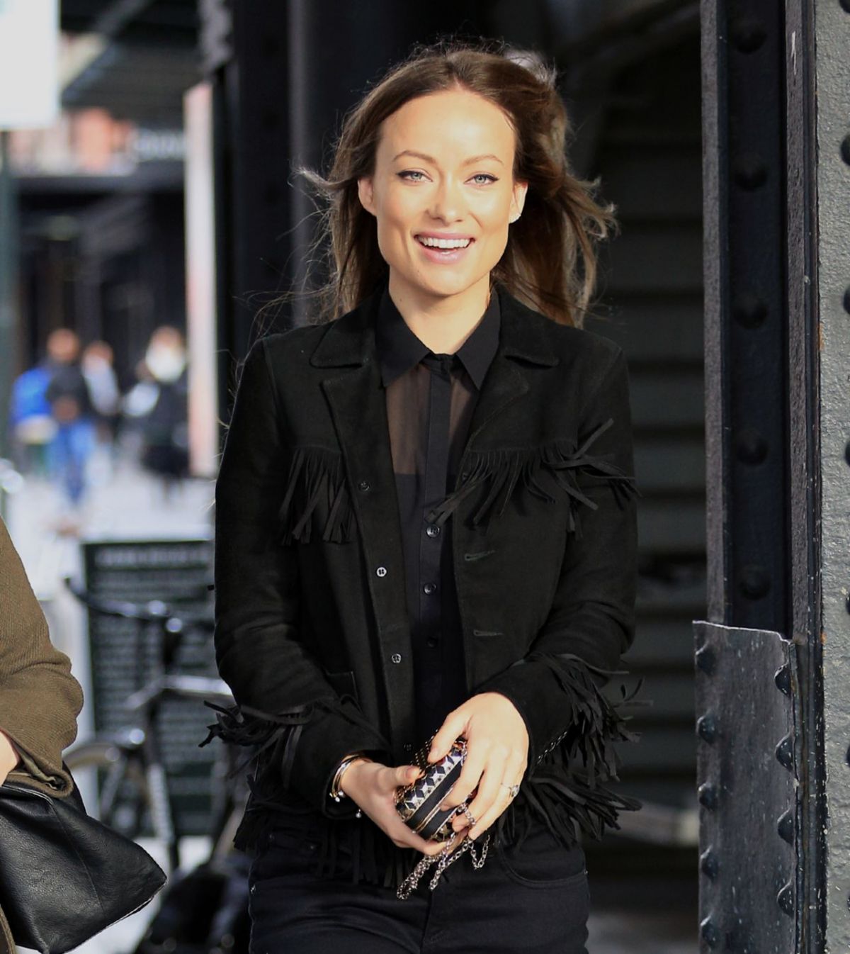 Olivia Wilde || Out in New York - April, 2016 | CineHub