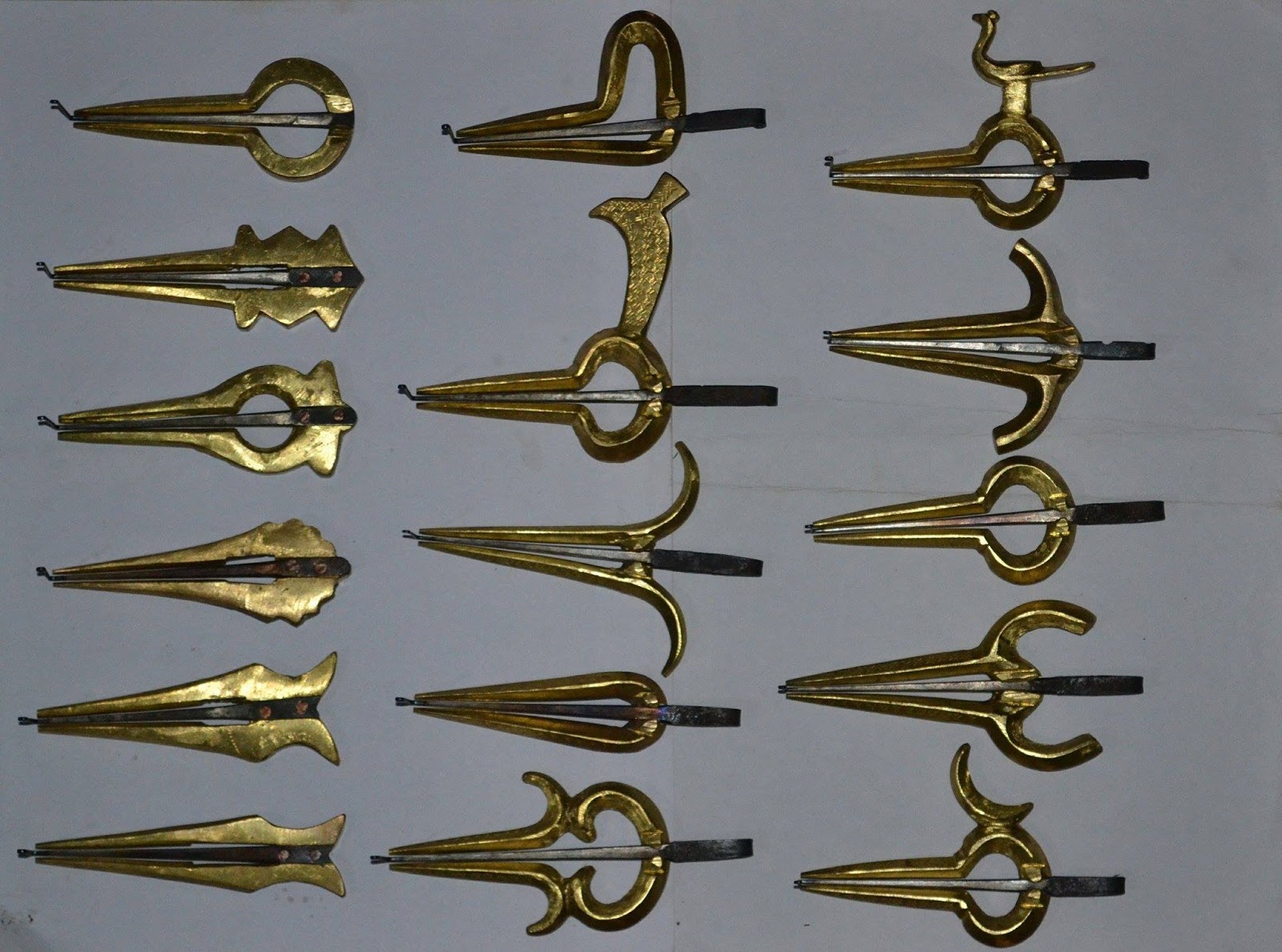 KhomusWeekly Jew's Harp Newsletter Jaws Harp Maker Jaisalmer, Rajasthan, India