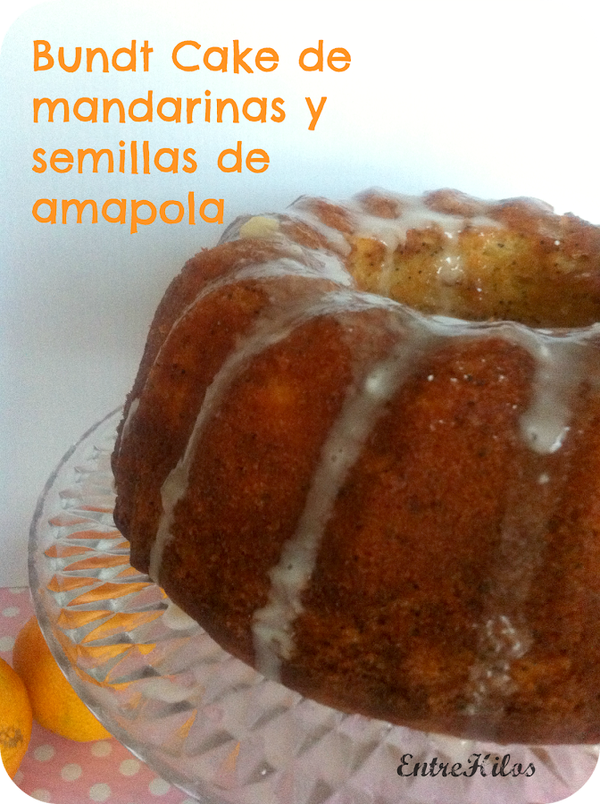 bundt cake de mandarinas y semillas de amapolas