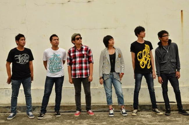 Chord dan Lirik Lagu Jakarta Story - Thirteen