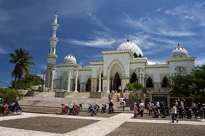 IJABI Datangkan Ulama Syiah Iran Di Masjid Raya Makassar