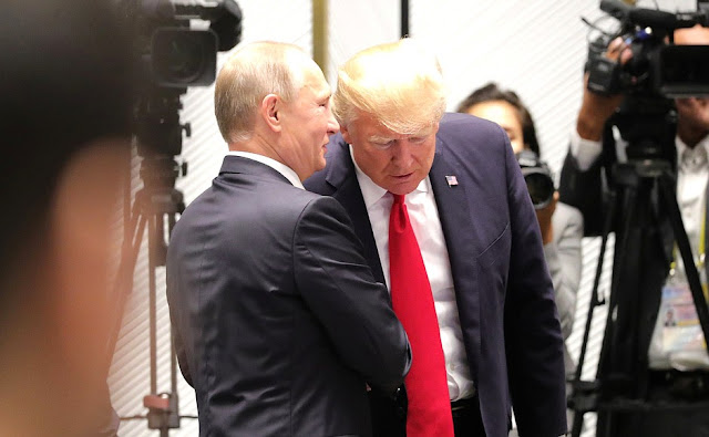 https://1.bp.blogspot.com/-dgvmnz-4ffU/WghpN4XTFKI/AAAAAAAAJGQ/ZwOQTAAQ-IUec1w3CmiNO6GREZgCQmWGwCLcBGAs/s1600/Vladimir%2BPutin%2B%2528Russia%2529%2Bwith%2BDonald%2BTrump%2B%2528USA%2Bcorporation%2529.%2BAPEC%2Bsummit%252C%2BDanang%252C%2BVietnam.%2B10th%2BNovember%2B2017.%2B%2528Two%2529.%2B%25231ab.jpg?SSImageQuality=Full
