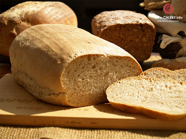 Biały chleb na zakwasie pszennym