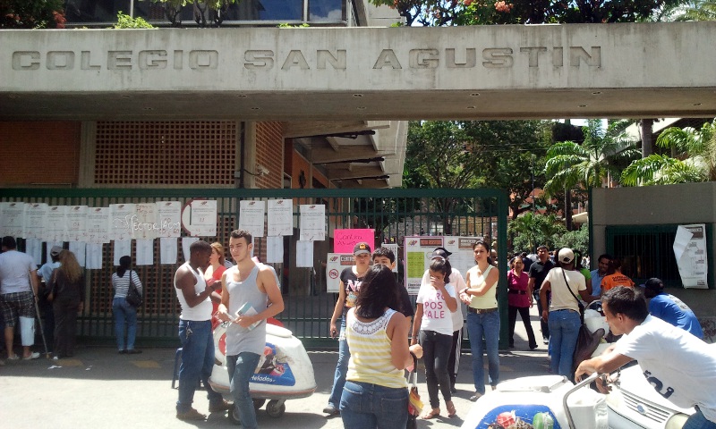 Resultado de imagen para Colegio San AgustÃ­n el marques