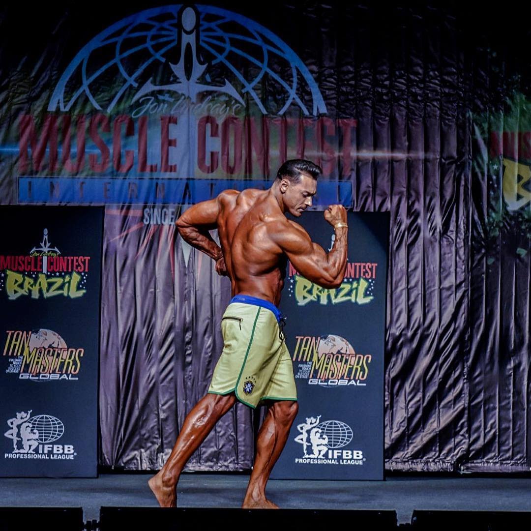 Felipe Franco se apresenta no palco do Muscle Contest Nacional 2018. Foto: Kiko Sanches