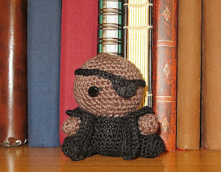 PATRON GRATIS NICK FURY AMIGURUMI 34059