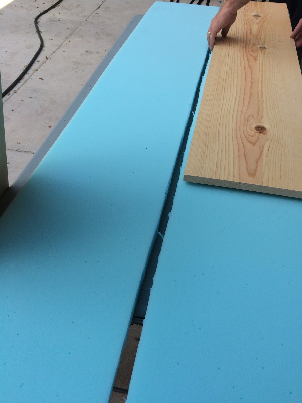 Ketchin' Up With Miss Riley: HOW TO: DIY Crate Benches