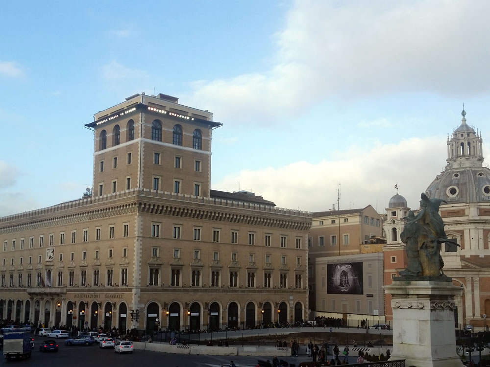 Monumento a Vittorio Emanuelle II vista panorâmica Roma