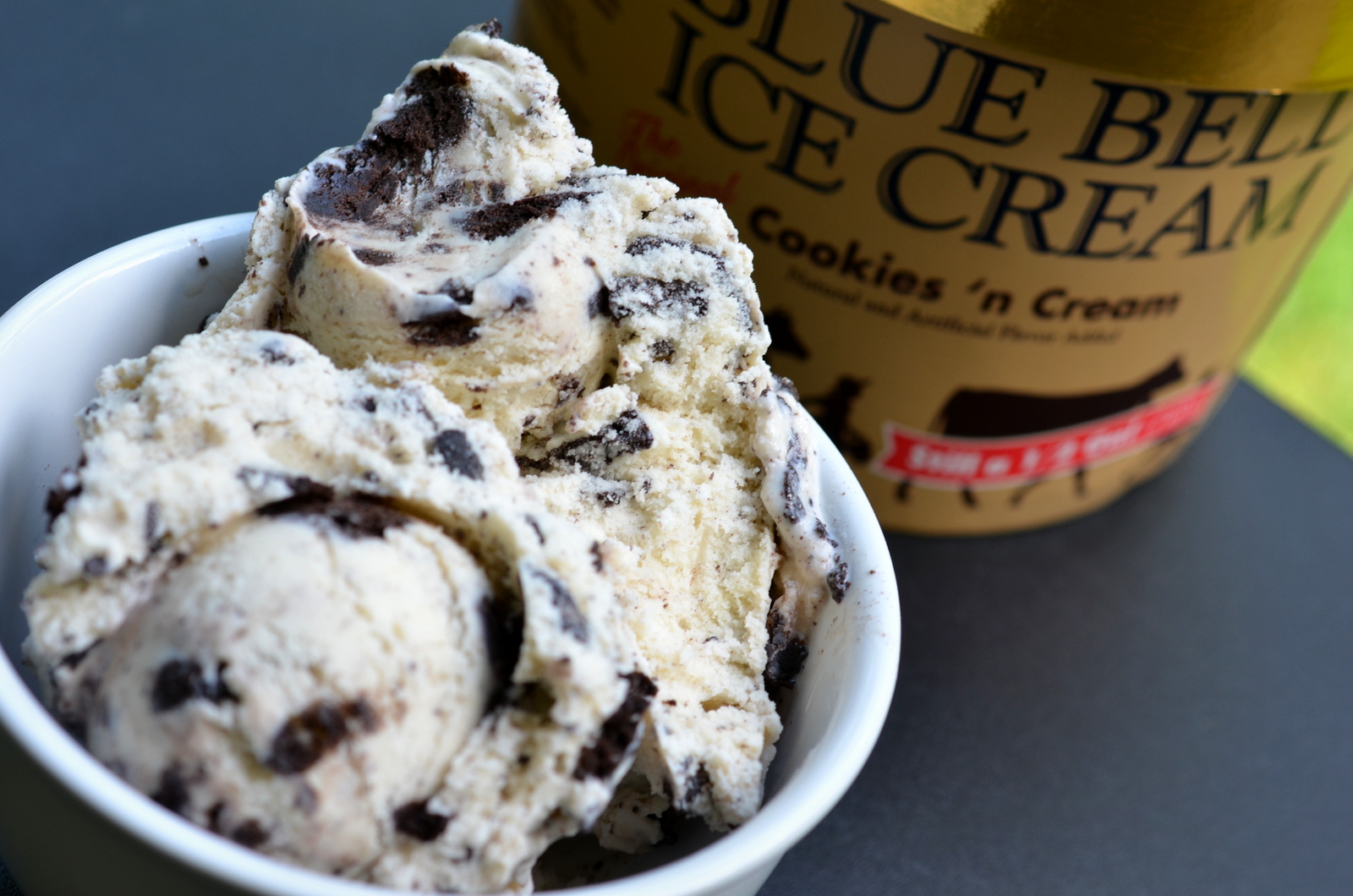 food and ice cream recipes REVIEW Blue Bell Cookies 'n Cream