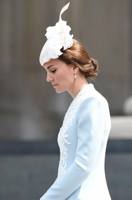 Queen Elizabeth II, Prince Philip, Duke of Edinburgh, Prince William, Duke of Cambridge, Catherine, Duchess of Cambridge, Prince Harry, Prince Edward, Sophie, Countess of Wessex and their children James and Lady Louise, Princess Anne, Princess Royal, Prince Michael of Kent, Princess Michael of Kent, Prince Edward, Duke of Kent, Zara Phillips, Mike Tindall, Princess Eugenie, Princess Beatrice