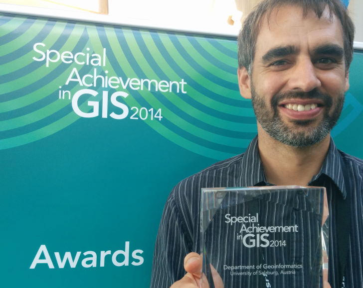 UNIGIS Distance Learning UNIGIS Salzburg receiving ESRI Special