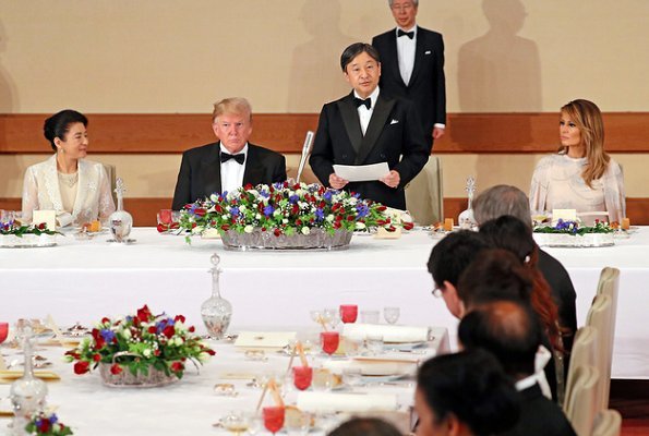 Empress Masako and first lady Melania Trump both wore light dresses. Crown Prince Fumihito, Crown Princess Kiko