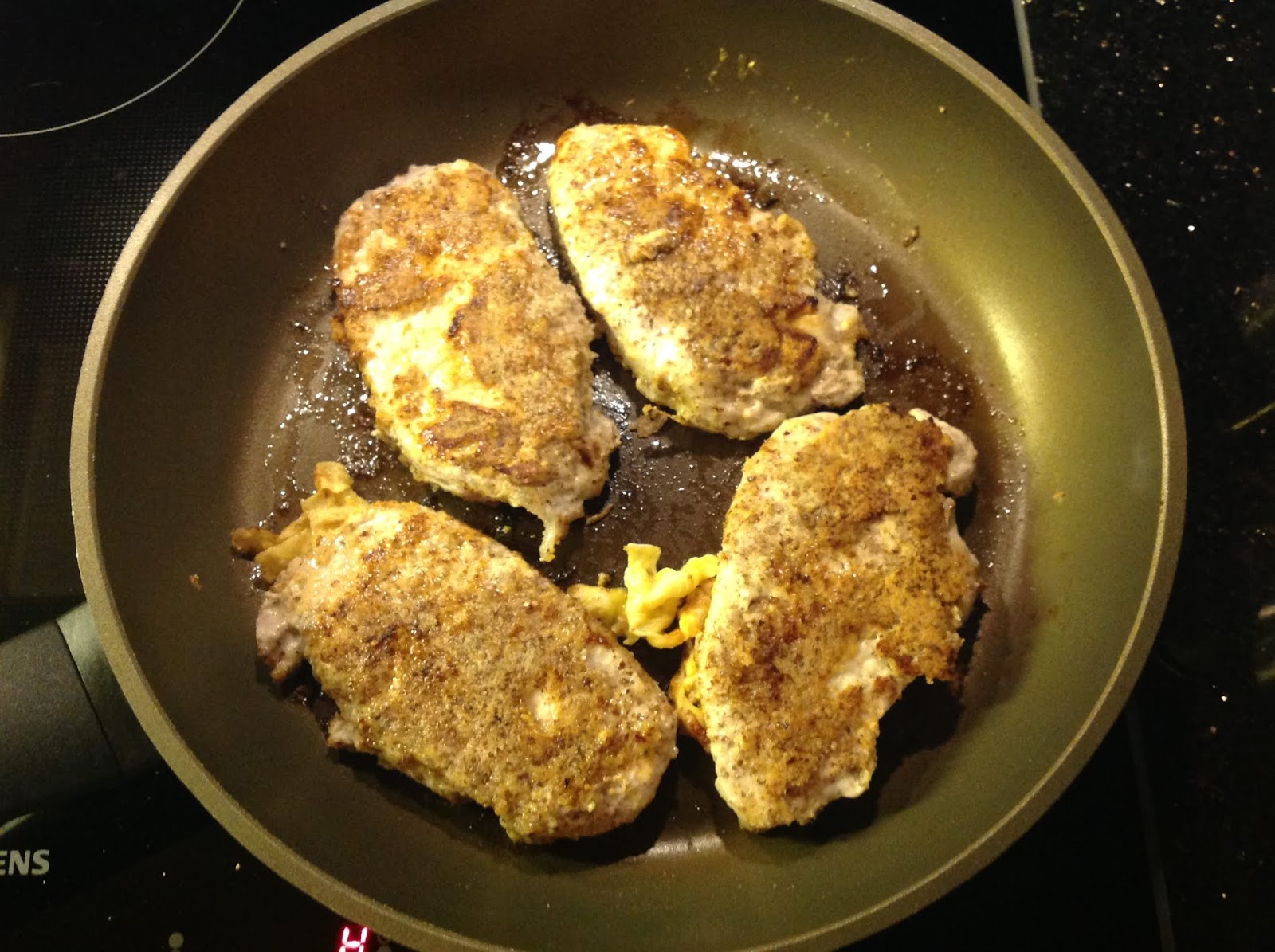 Wessels low carb Welt: Mit Mandeln panierte Schnitzel